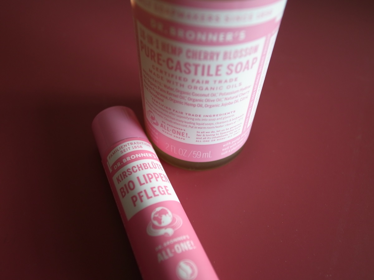 . Dr. Bronner’s Cherry Blossom Pure-Castile Soap & Kirschblüte Bio Lippenpflege