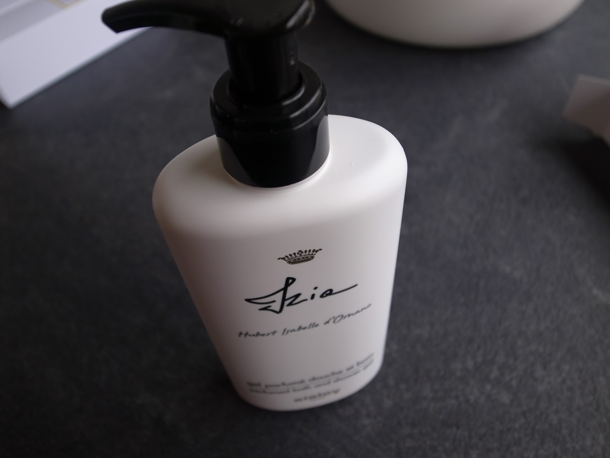 sisley paris Izia perfumed bath and shower gel